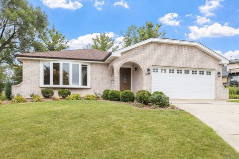 Photo of 13255 W Long Run Court, Homer Glen, IL 60491 (MLS # 12494909)