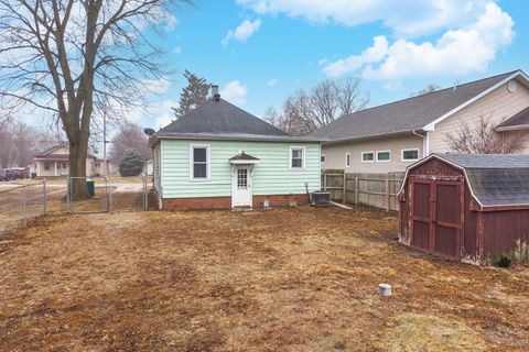 Tiny photo for 912 Charles Street, Streator, IL 61364 (MLS # 12538206)