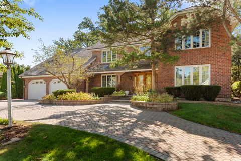 28 Cambridge Drive Oak Brook IL 60523