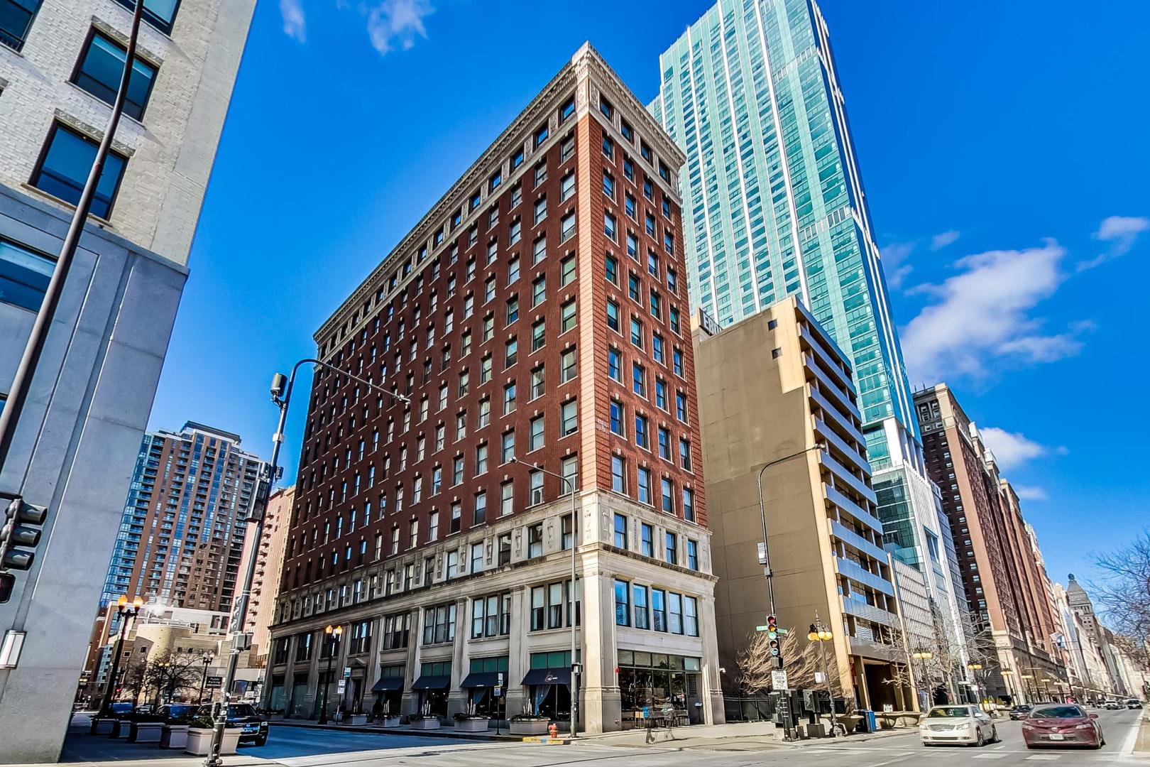 888 S Michigan Avenue 601