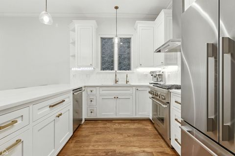 Tiny photo for 2920 N Damen Avenue #1, Chicago, IL 60618 (MLS # 12593772)