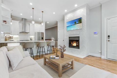 Tiny photo for 2920 N Damen Avenue #1, Chicago, IL 60618 (MLS # 12593772)