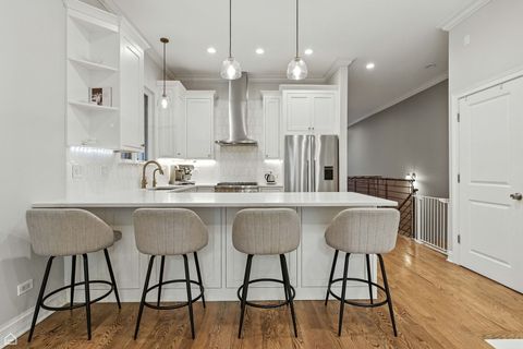 Tiny photo for 2920 N Damen Avenue #1, Chicago, IL 60618 (MLS # 12593772)