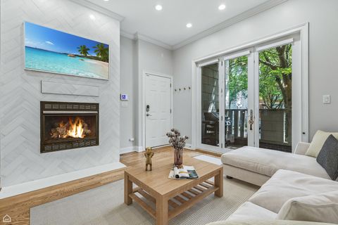 Tiny photo for 2920 N Damen Avenue #1, Chicago, IL 60618 (MLS # 12593772)