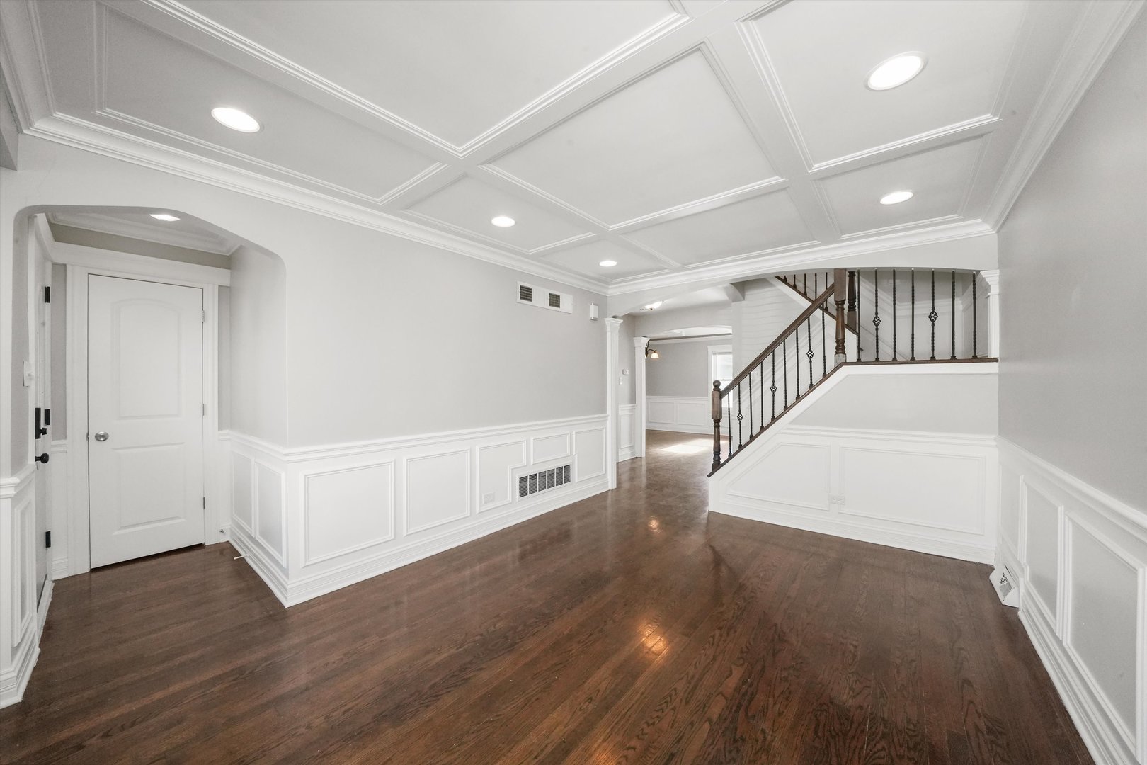 6615 S Keating Avenue