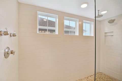 Tiny photo for 2 Potter Court, Hawthorn Woods, IL 60047 (MLS # 12611062)