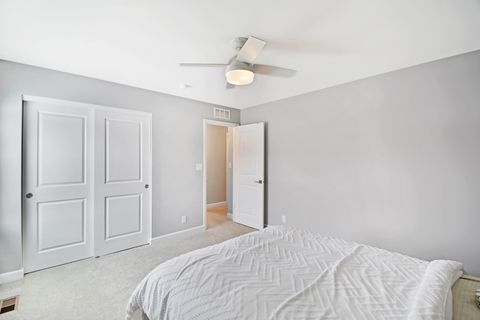 Tiny photo for 2 Potter Court, Hawthorn Woods, IL 60047 (MLS # 12611062)