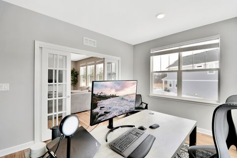 Tiny photo for 2 Potter Court, Hawthorn Woods, IL 60047 (MLS # 12611062)