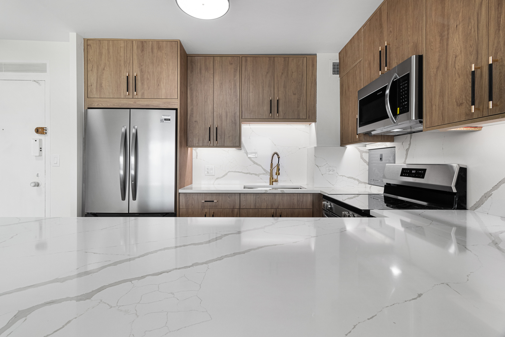3600 N Lake Shore Drive 2701