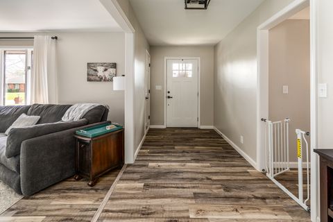 Tiny photo for 1816 Wolff Drive, Marion, IL 62959 (MLS # 12603922)