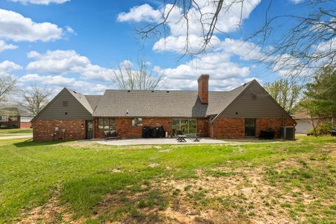 Tiny photo for 1816 Wolff Drive, Marion, IL 62959 (MLS # 12603922)