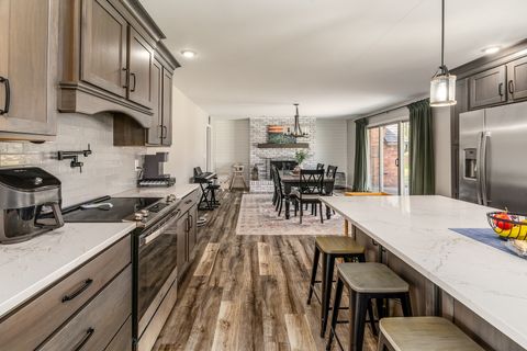 Tiny photo for 1816 Wolff Drive, Marion, IL 62959 (MLS # 12603922)