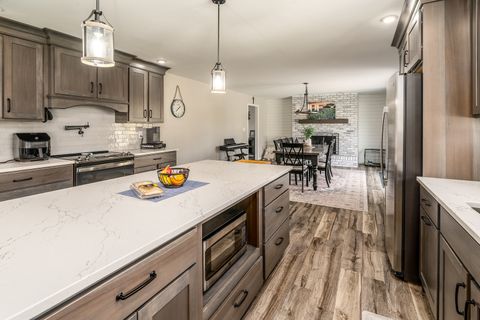 Tiny photo for 1816 Wolff Drive, Marion, IL 62959 (MLS # 12603922)