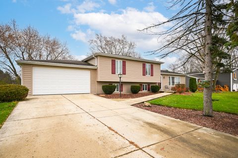 Tiny photo for 1N307 RICHARD Avenue, Wheaton, IL 60188 (MLS # 12524438)