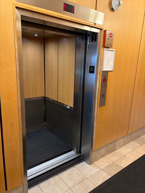 Tiny photo for 6118 N Sheridan Road #206, Chicago, IL 60660 (MLS # 12302186)