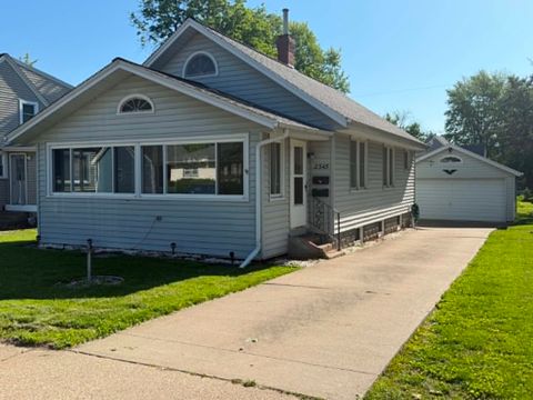 Photo of 2345 Dunham Street, Clinton, IA 52732 (MLS # 12640237)