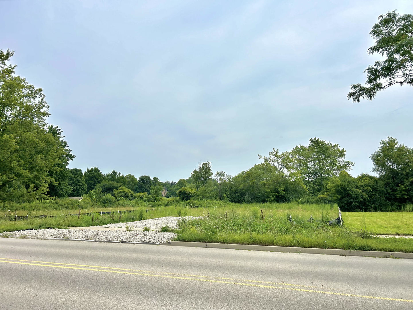 963 Belle Plaine Avenue