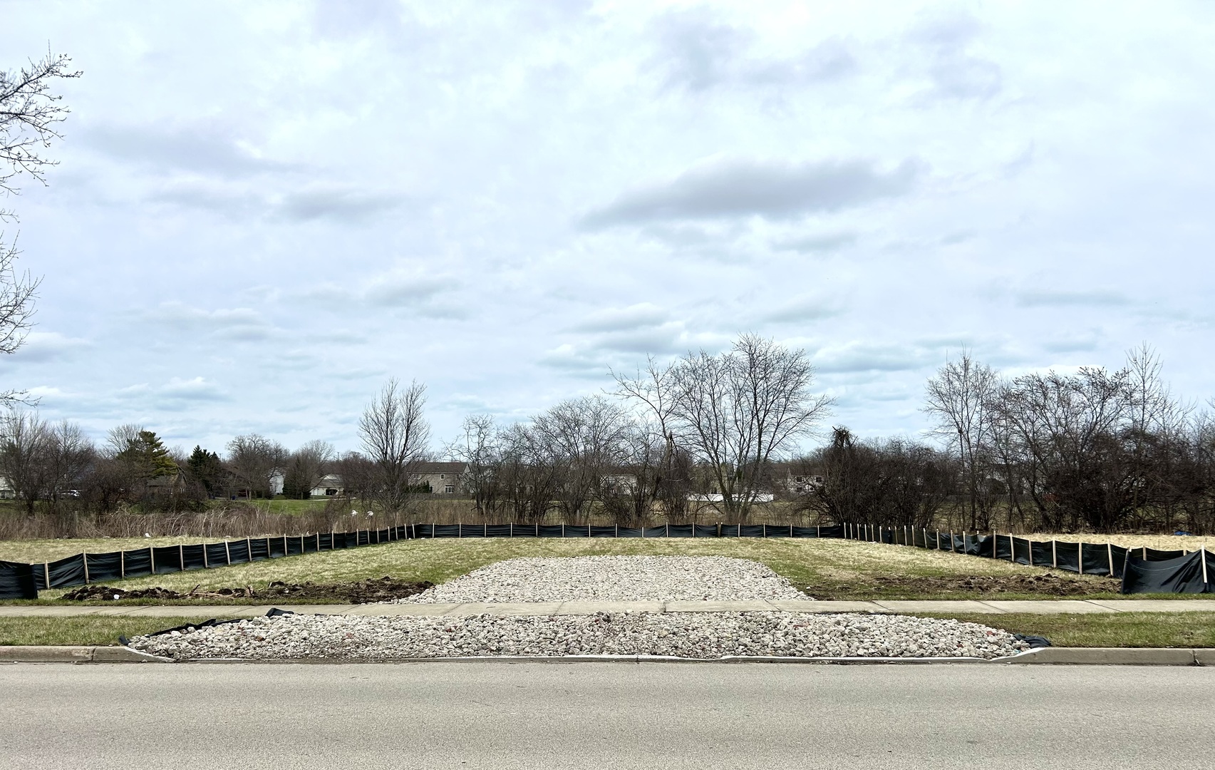 963 Belle Plaine Avenue