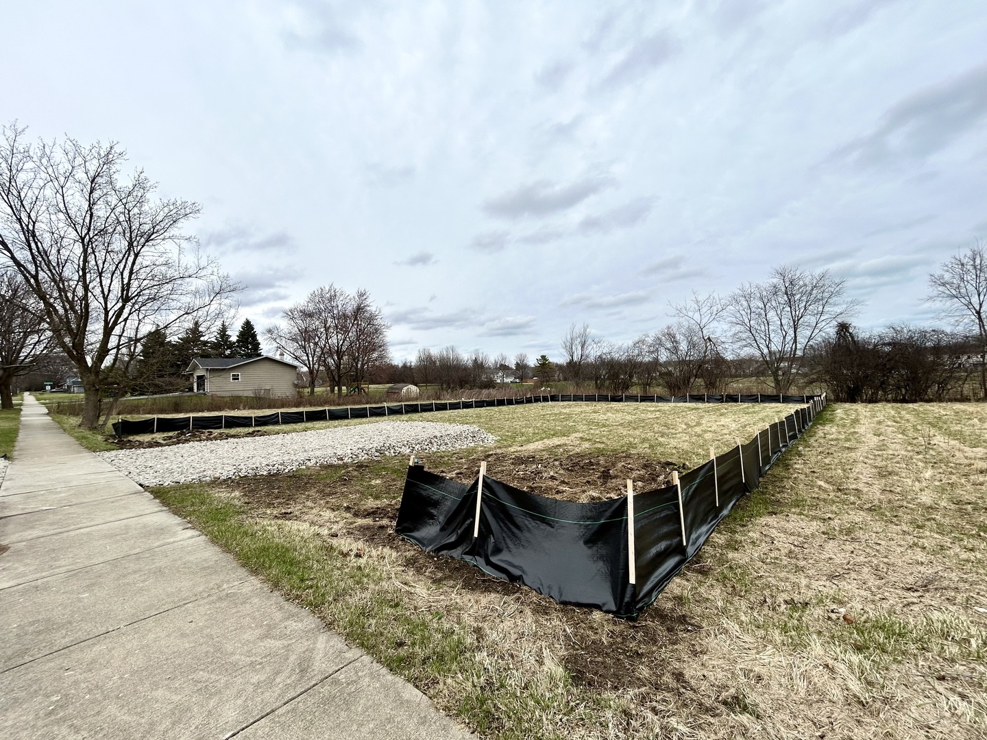 963 Belle Plaine Avenue