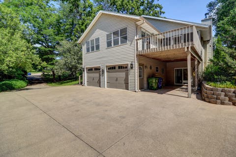 Tiny photo for 524 Tower Road, Clinton, IA 52732 (MLS # 12705702)