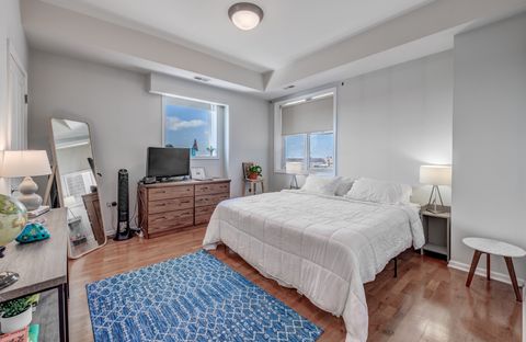 Tiny photo for 828 W Grace Street #903, Chicago, IL 60613 (MLS # 12610876)