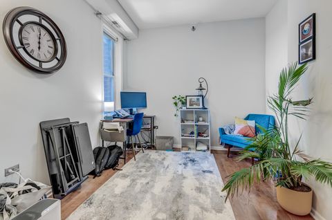 Tiny photo for 828 W Grace Street #903, Chicago, IL 60613 (MLS # 12610876)