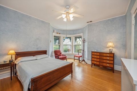 Tiny photo for 537 N Euclid Avenue, Oak Park, IL 60302 (MLS # 12581237)