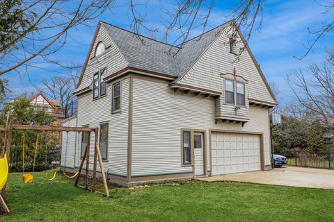 Tiny photo for 537 N Euclid Avenue, Oak Park, IL 60302 (MLS # 12581237)