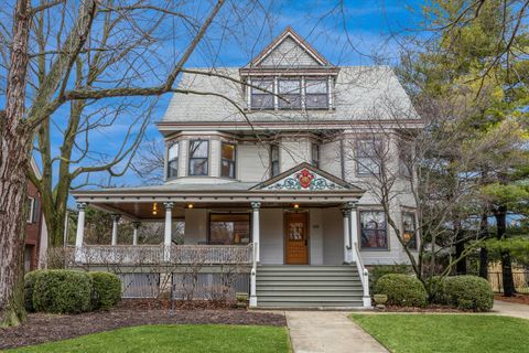 Photo of 537 N Euclid Avenue, Oak Park, IL 60302 (MLS # 12581237)