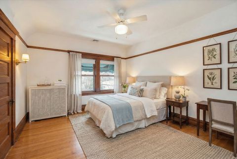 Tiny photo for 537 N Euclid Avenue, Oak Park, IL 60302 (MLS # 12581237)