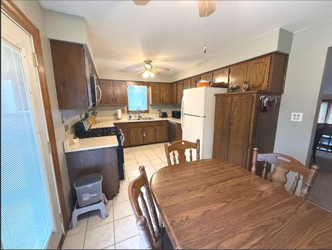 Tiny photo for 10158 S 87th Court, Palos Hills, IL 60465 (MLS # 12655726)