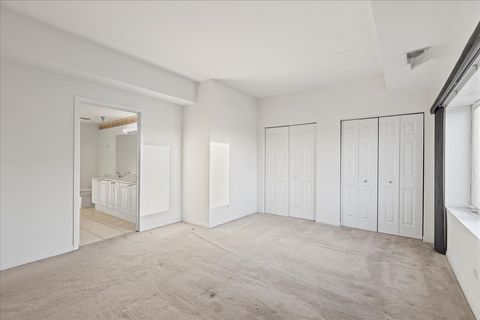 Tiny photo for 3303 Grove Avenue #600, Berwyn, IL 60402 (MLS # 12484346)
