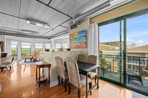 Tiny photo for 1 S Highland Avenue #800, Arlington Heights, IL 60005 (MLS # 12499171)