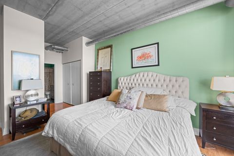 Tiny photo for 1 S Highland Avenue #800, Arlington Heights, IL 60005 (MLS # 12499171)