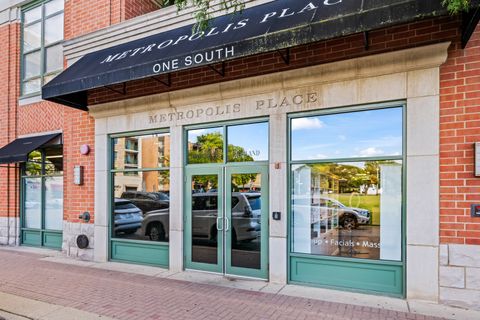 Tiny photo for 1 S Highland Avenue #800, Arlington Heights, IL 60005 (MLS # 12499171)