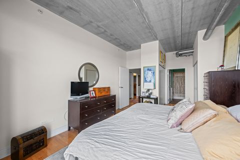 Tiny photo for 1 S Highland Avenue #800, Arlington Heights, IL 60005 (MLS # 12499171)