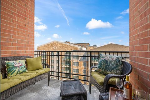 Tiny photo for 1 S Highland Avenue #800, Arlington Heights, IL 60005 (MLS # 12499171)