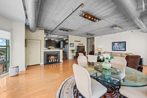 Tiny photo for 1 S Highland Avenue #800, Arlington Heights, IL 60005 (MLS # 12499171)