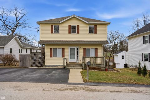 Photo of 27071 N Ridge Street, Wauconda, IL 60084 (MLS # 12570834)
