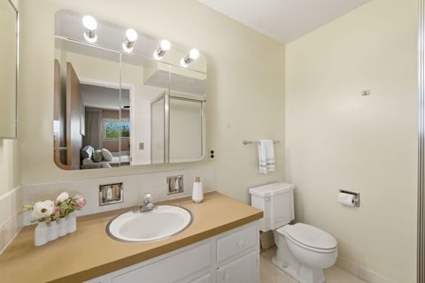 Tiny photo for 4650 W Lunt Avenue, Lincolnwood, IL 60712 (MLS # 12618833)