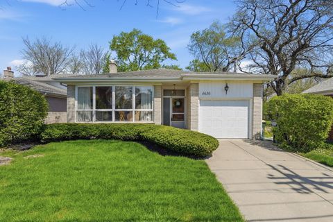 Photo of 4650 W Lunt Avenue, Lincolnwood, IL 60712 (MLS # 12618833)