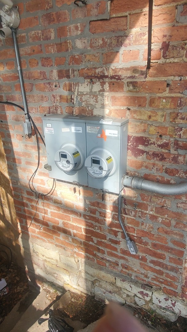 5258 S Emerald Avenue