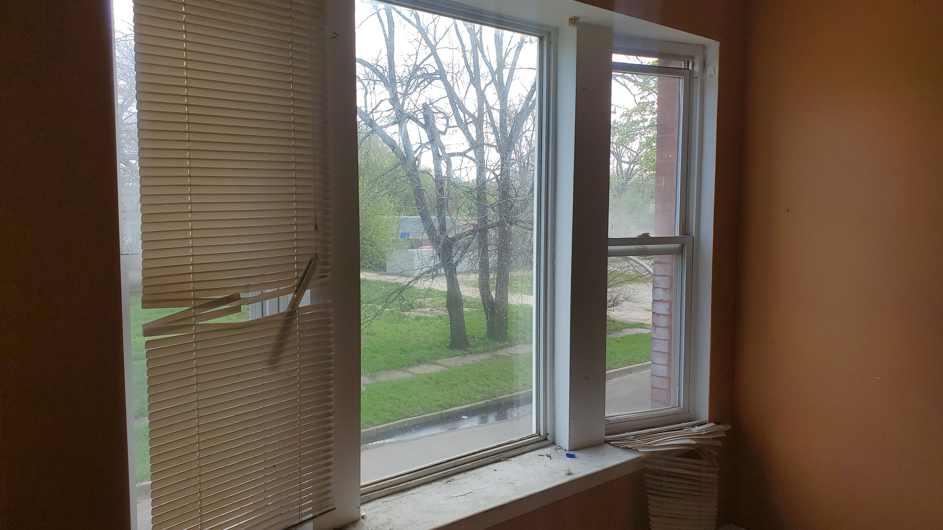 5258 S Emerald Avenue