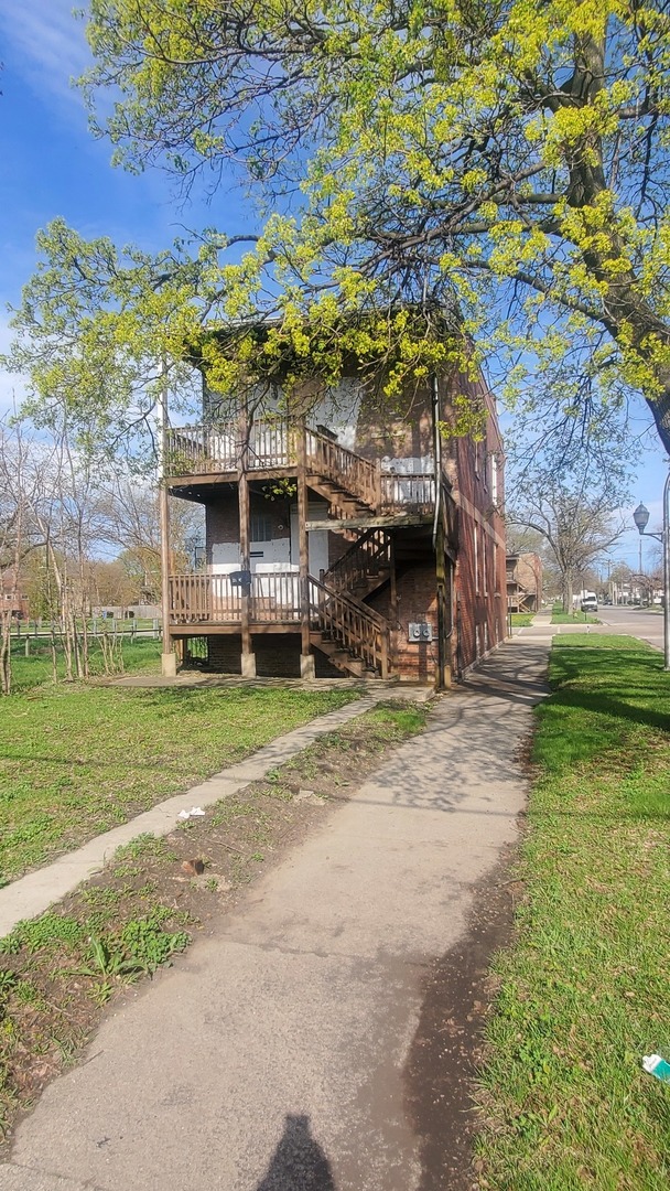 5258 S Emerald Avenue