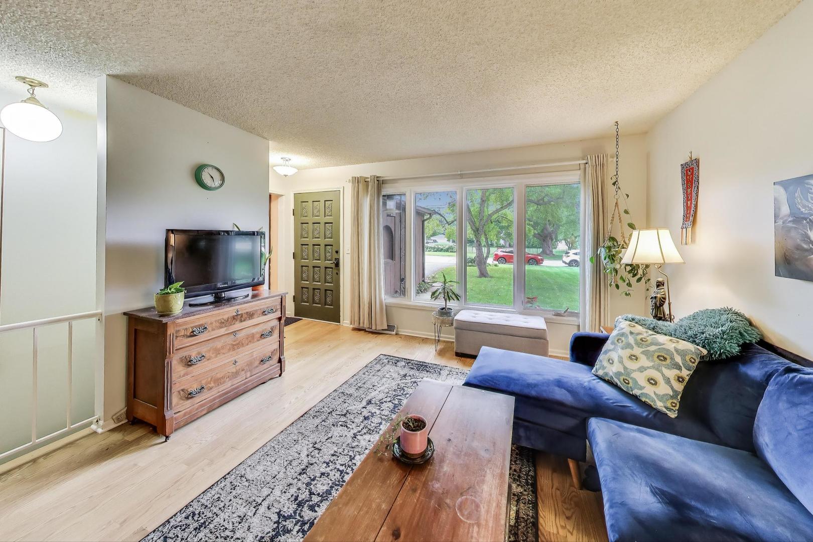 1012 Fargo Boulevard