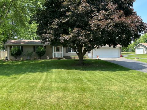 Photo of 12855 Lawrence Road, Sterling, IL 61081 (MLS # 12475584)