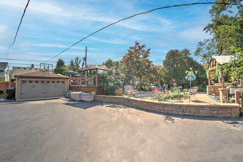 Tiny photo for 10127 S Hoyne Avenue, Chicago, IL 60643 (MLS # 12599836)