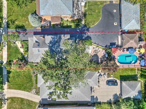 Tiny photo for 10127 S Hoyne Avenue, Chicago, IL 60643 (MLS # 12599836)