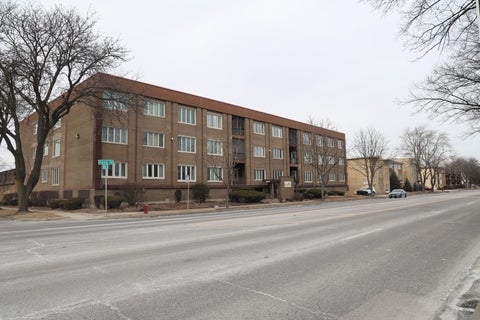 Tiny photo for 10048 S Pulaski Road #2C, Oak Lawn, IL 60453 (MLS # 12758279)