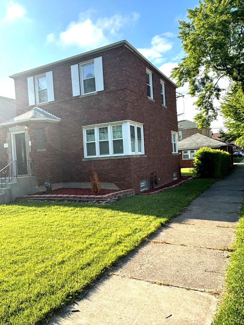 1900 W 83rd Street 0